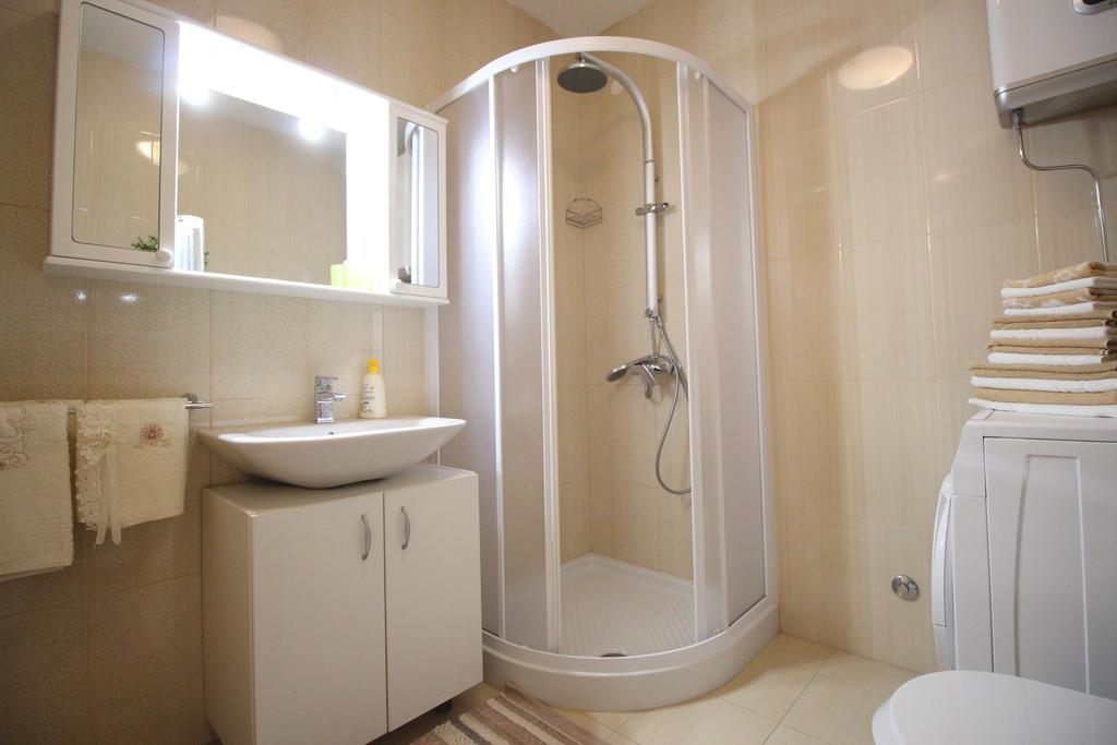Apartment Brigite 罗维尼 外观 照片