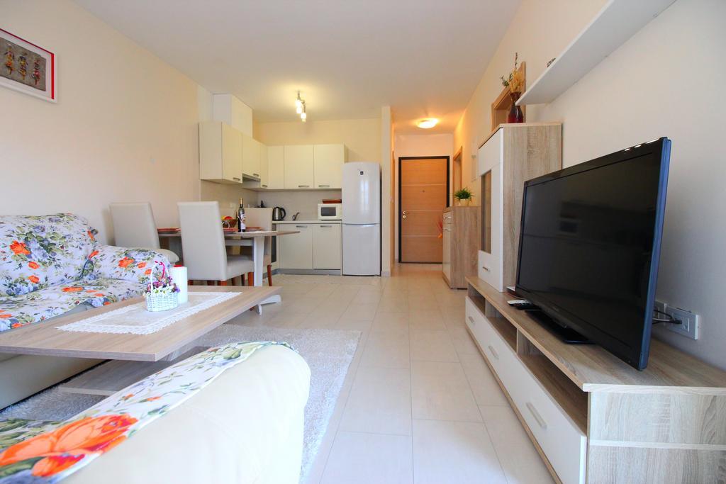Apartment Brigite 罗维尼 外观 照片