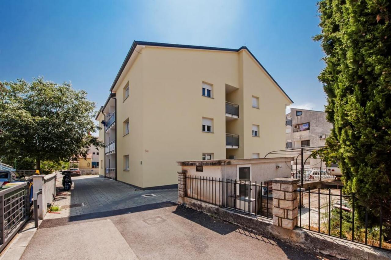 Apartment Brigite 罗维尼 外观 照片